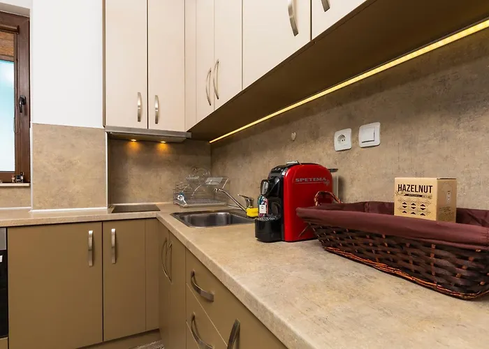 1bd Flat With A Lovely Terrace In The Centre Of By Flat Mаnager Daire *